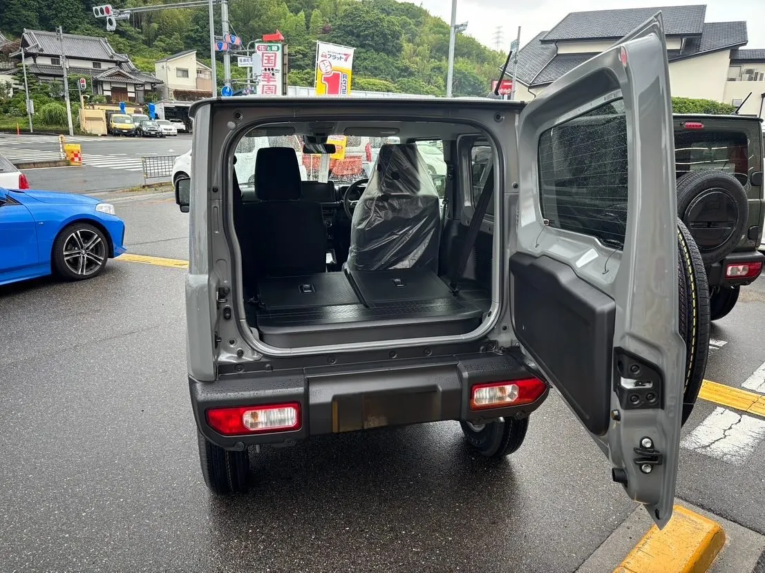 新車　ジムニー