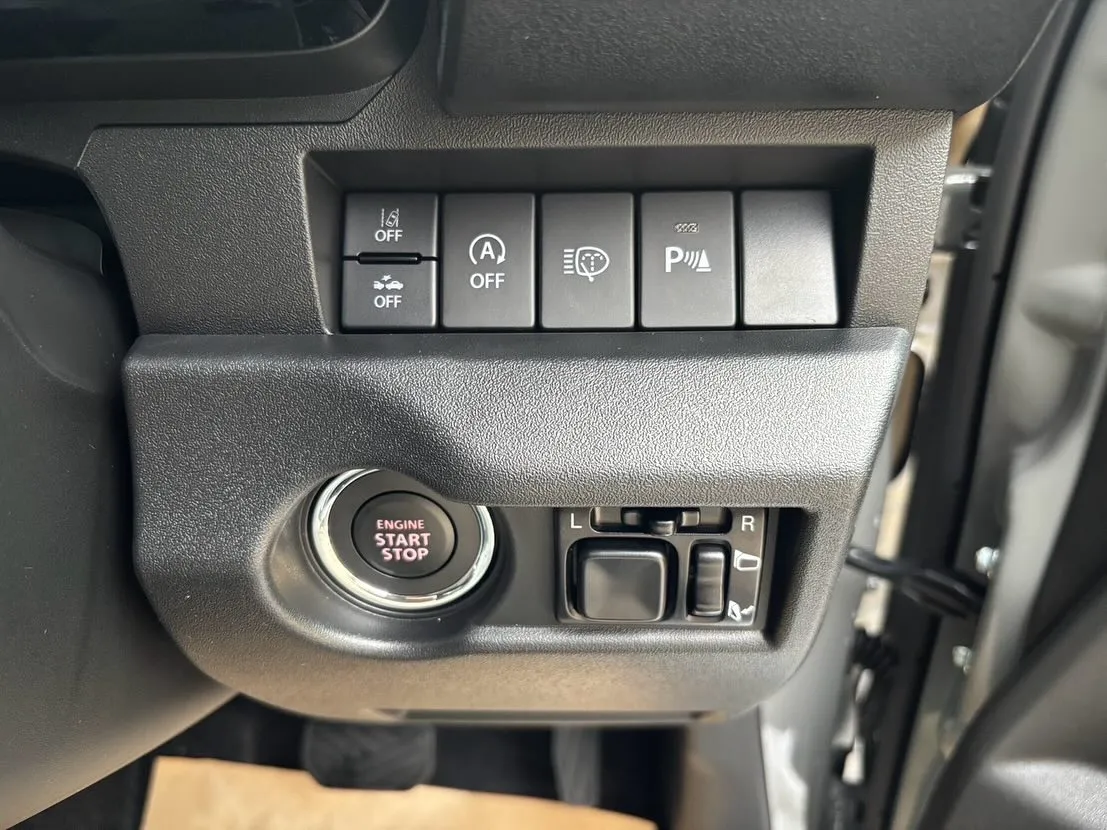新車　ジムニー